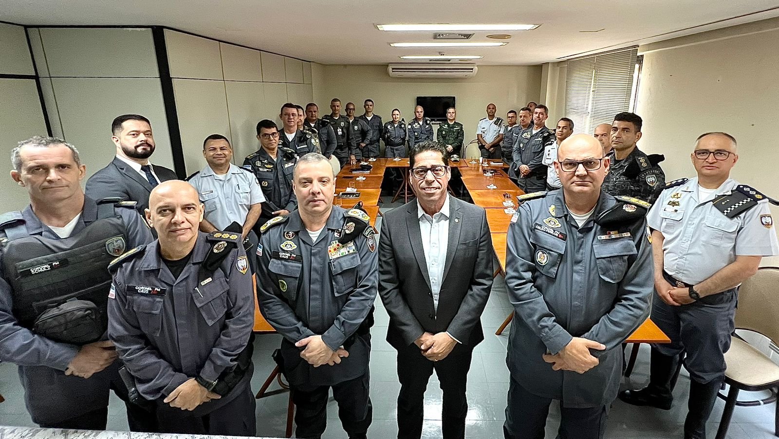 Presidente da Assembleia Legislativa se reúne com o Comando da Polícia Militar