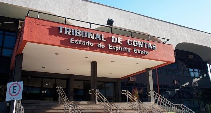 TCE-ES manda ex-prefeito de Muniz Freire devolver R$ 1,5 milhão ao município