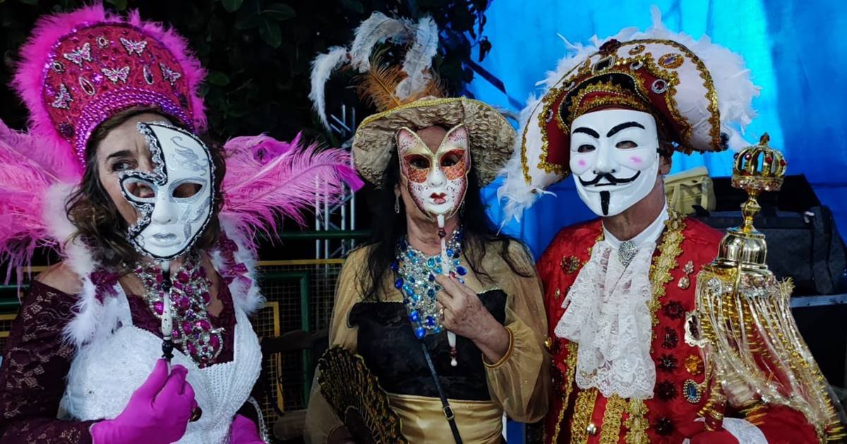 Festival da cultura italiana na Praça do Papa recebe Carnaval de Veneza