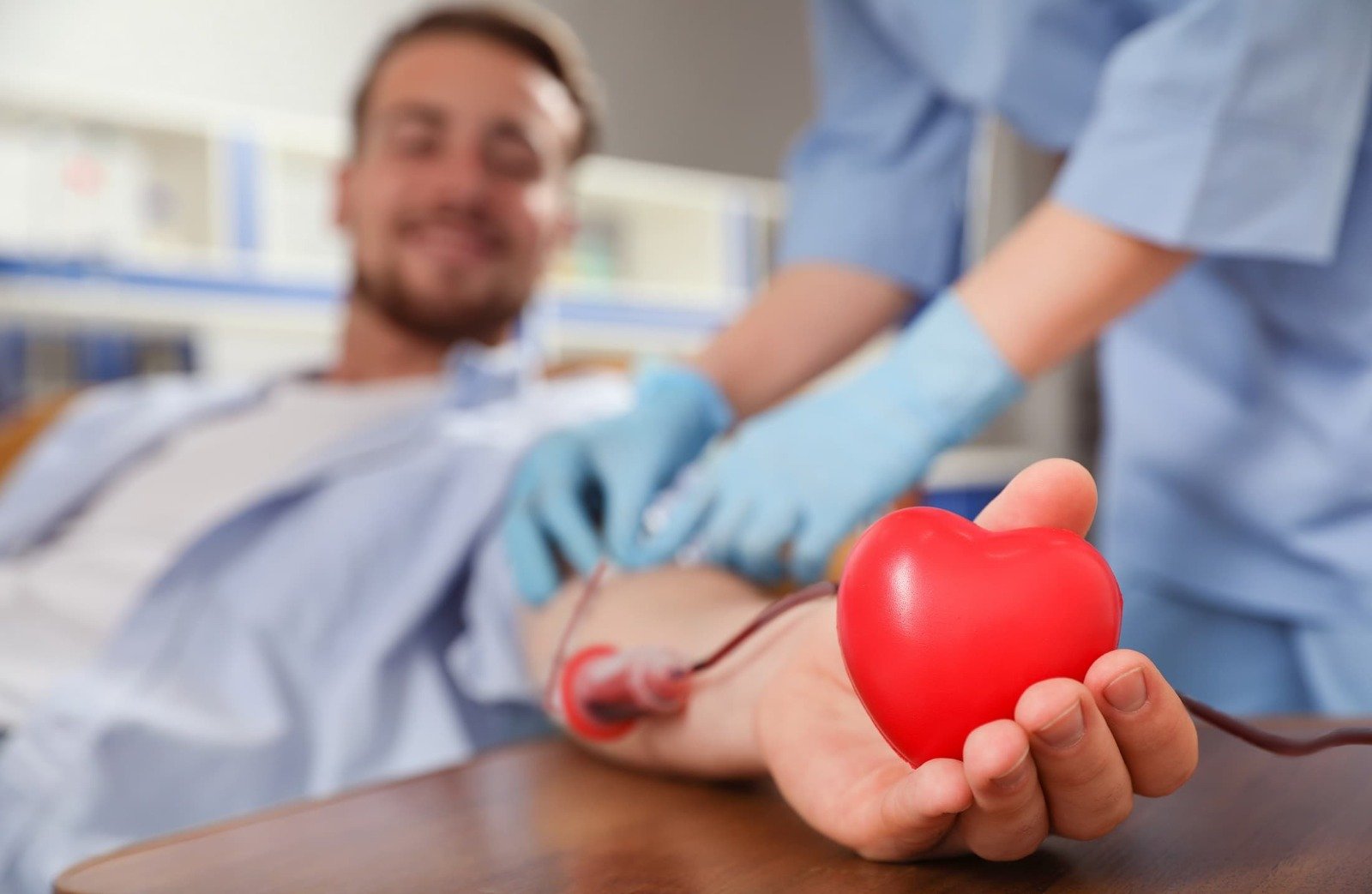 Junho vermelho: ações de mobilização pelo Dia Mundial do Doador de Sangue trazem o tema ‘Sua doação vale ouro’