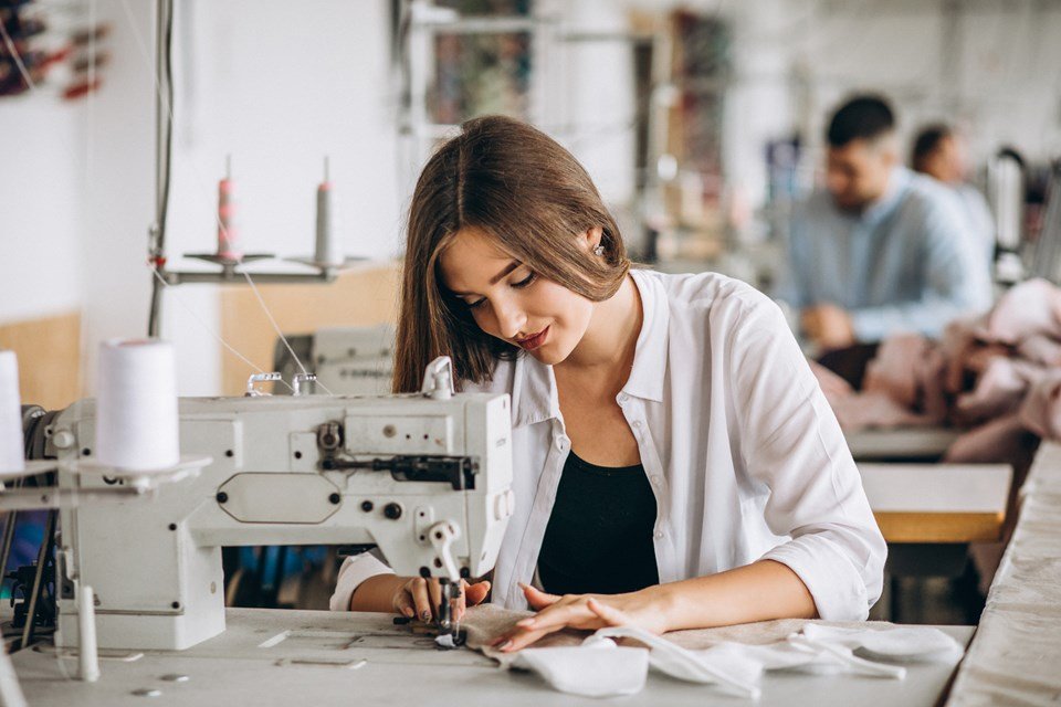 Inscrições para formação de empreendedores em costura industrial terminam no domingo