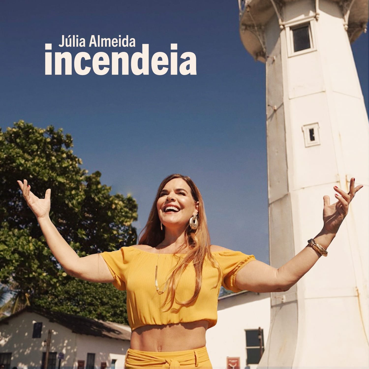 Júlia Almeida lança videoclipe no YouTube e em evento na Barra do Jucu