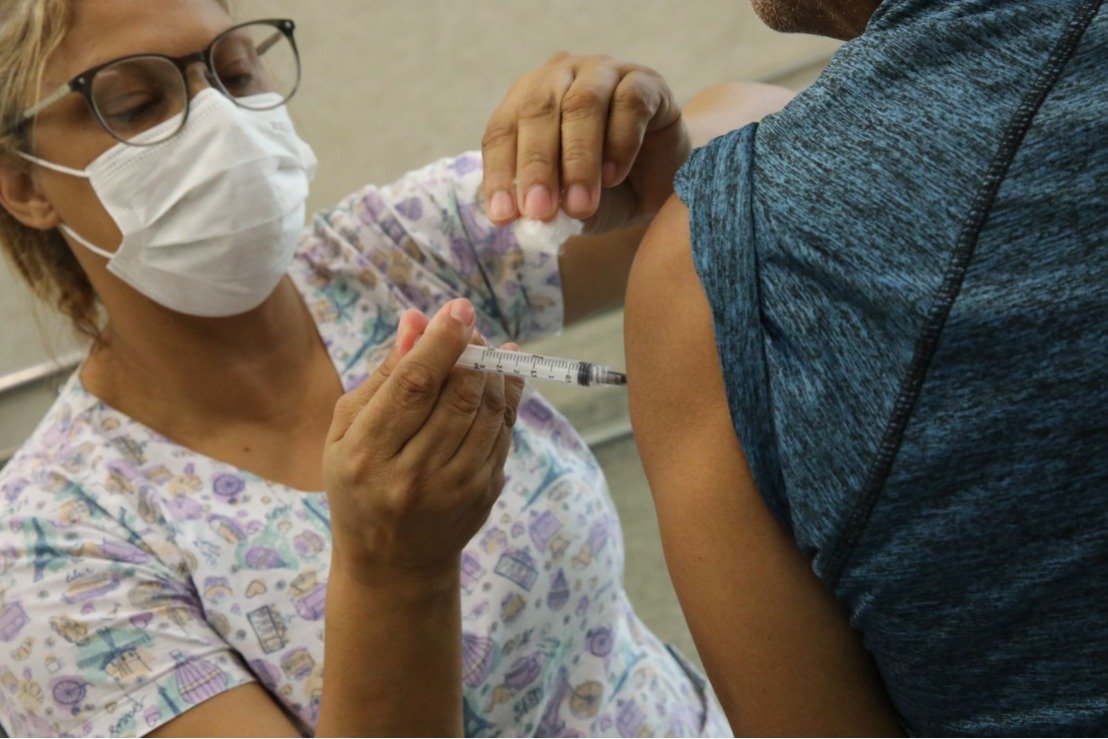 Prefeitura de Cariacica vai iniciar vacinação nas praças a partir de sábado
