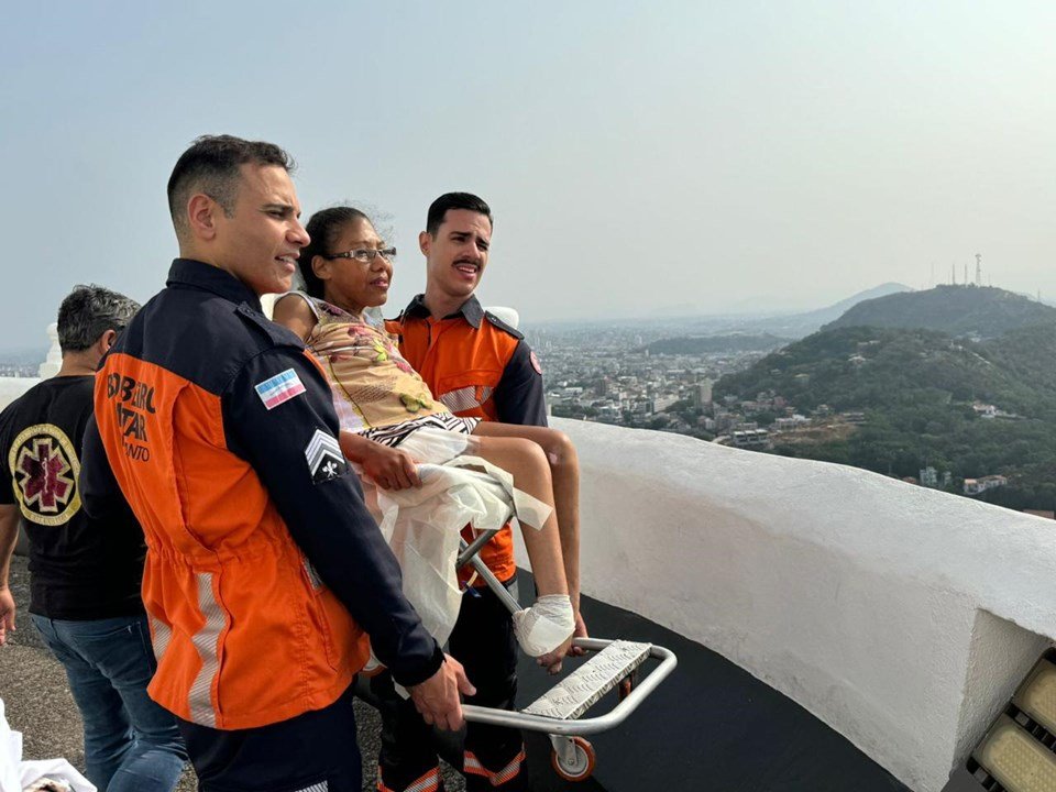 HEAC mobiliza equipe e realiza sonho de paciente acamada