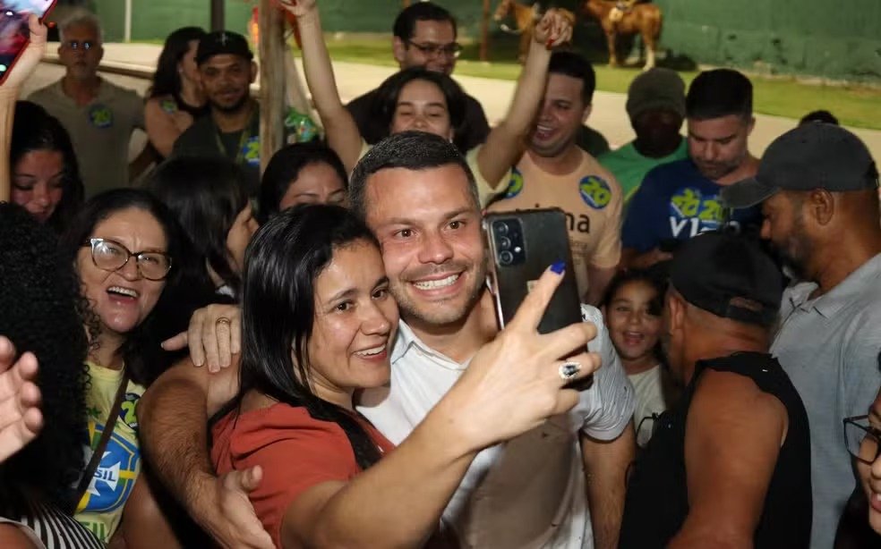 Wanderson Bueno é reeleito prefeito de Viana