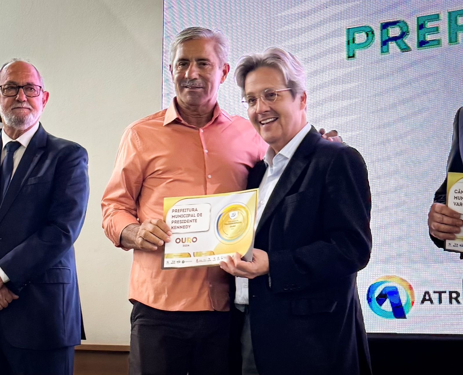 Prefeito Dorlei Fontão recebe Selo Ouro de Transparência Pública