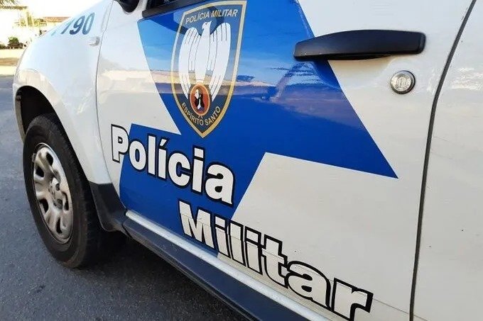 Homem é preso suspeito de manter mulher e filho em cárcere privado em Vila Velha