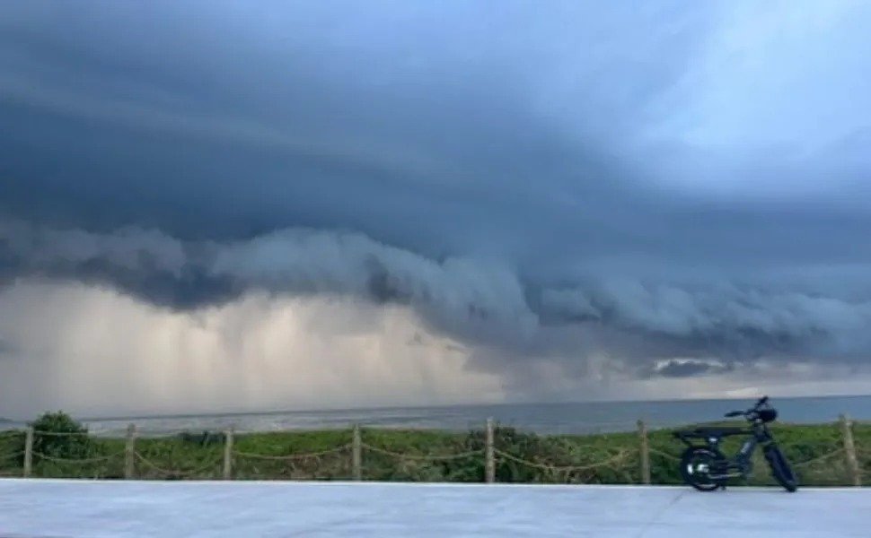 Chuva surpreende na manhã desta quinta-feira na Grande Vitória