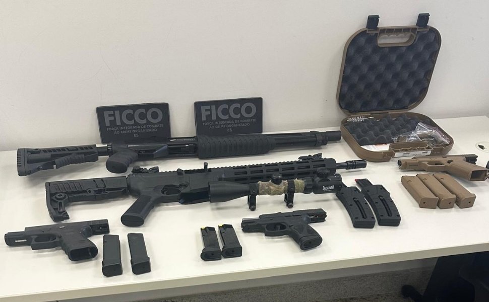 Operação apreende armas e cumpre 20 mandados de prisão em MG e no ES