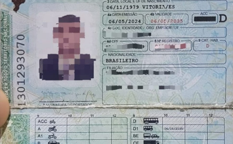 Motorista é detido no ES após apresentar carteira de motorista feita com cartolina