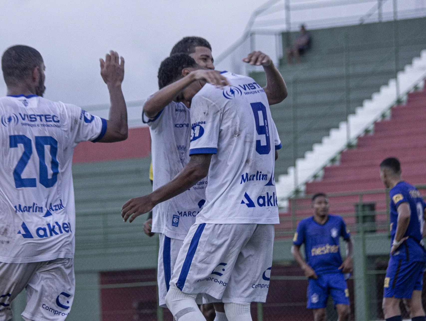 Vitória goleia o Linhares e assume líderança na Copa Espírito Santo