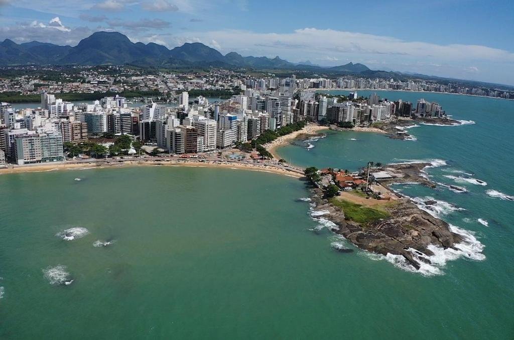 Guarapari estuda regras para ônibus de turismo que chegam a cidade