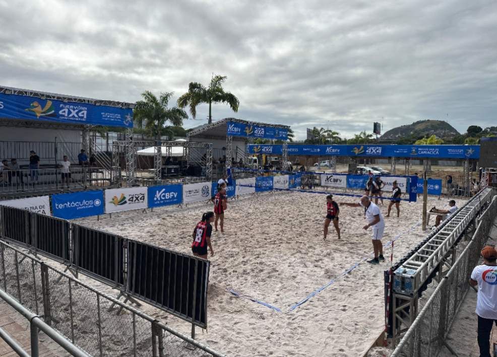 Mulheres abrem etapa do Campeonato Brasileiro de Futevôlei 4×4 em Cariacica