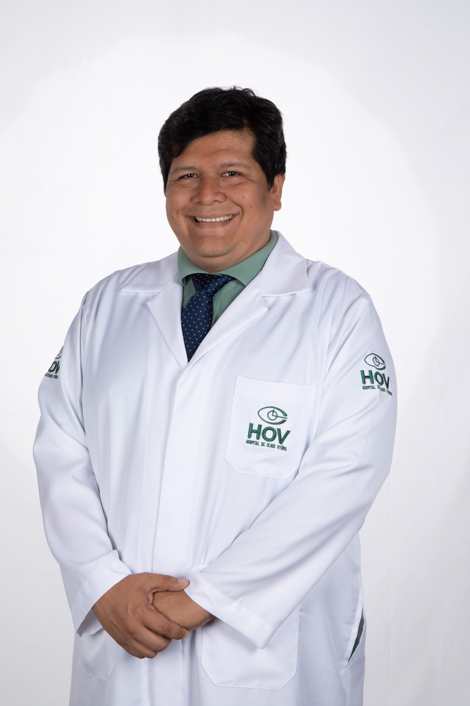 Quemose ocular: oftalmologista explica inflamação ocular causada por mosca-de-banheiro em influenciadora capixaba