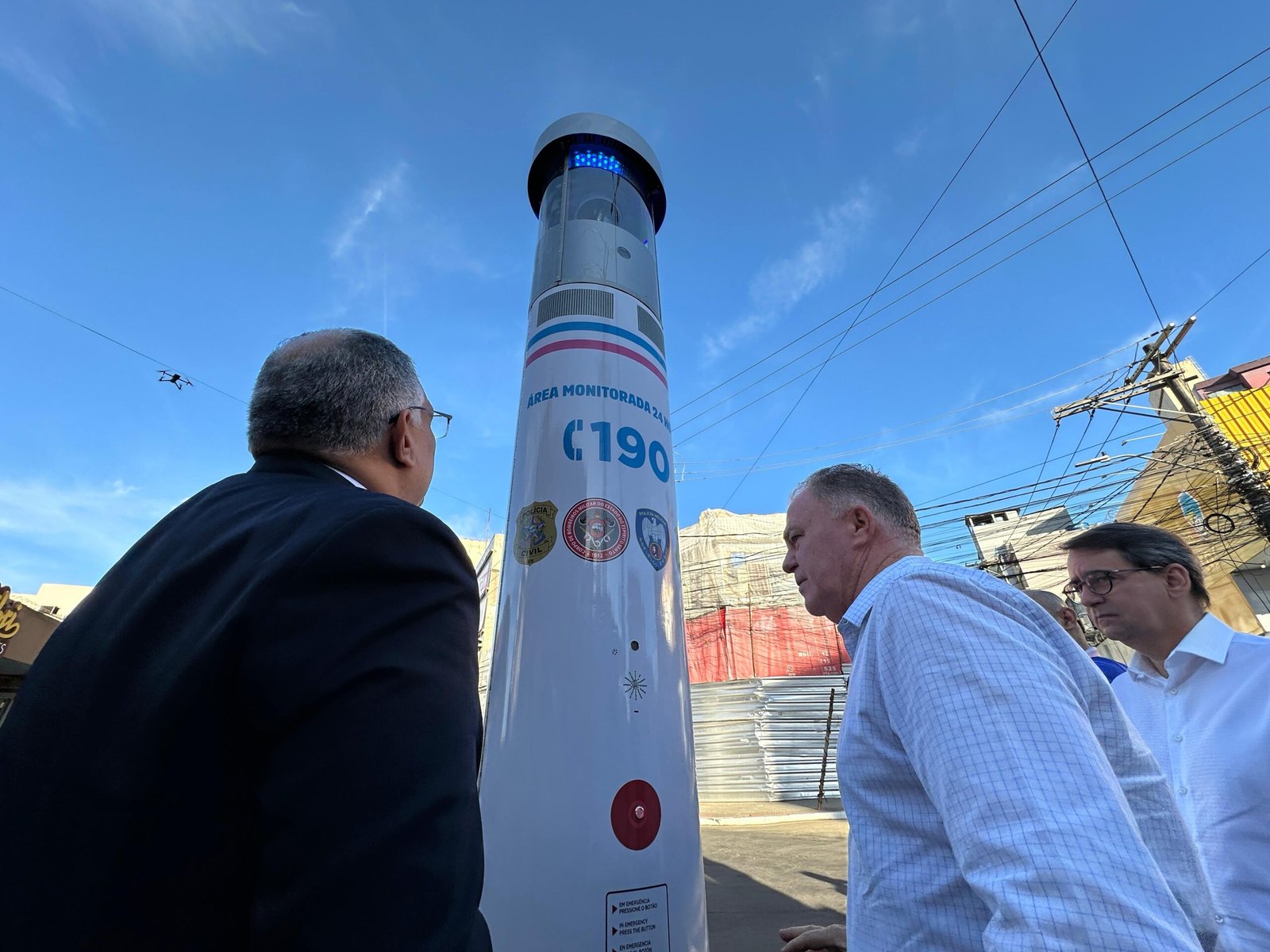 Inaugurados primeiros totens de segurança do ES em Cariacica