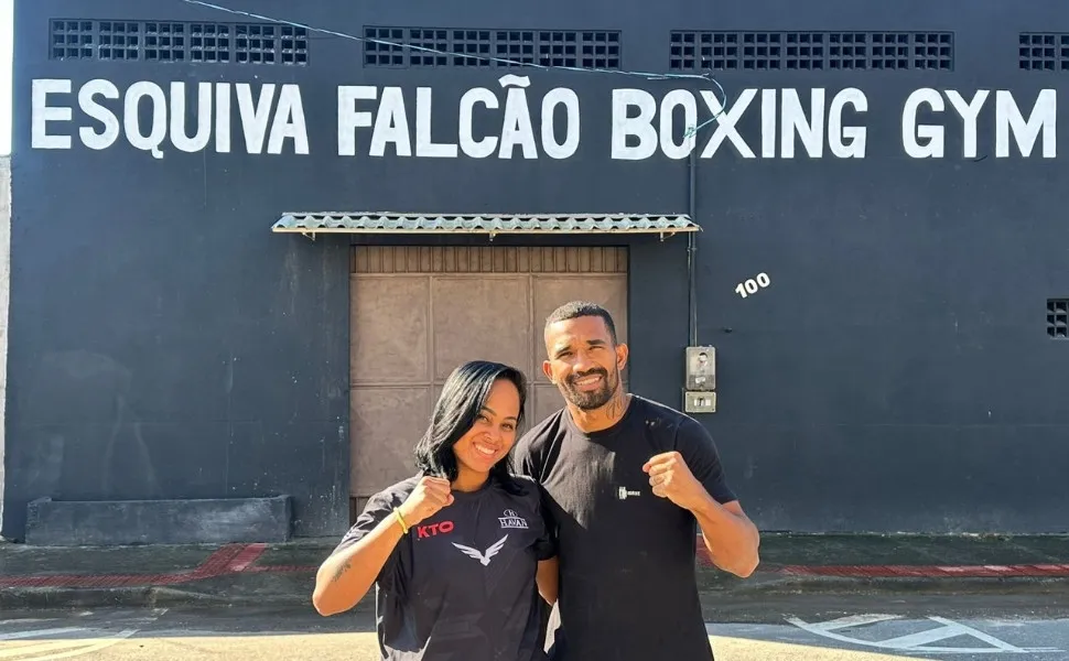 Lutador Esquiva Falcão inaugura nova academia de boxe no dia 26