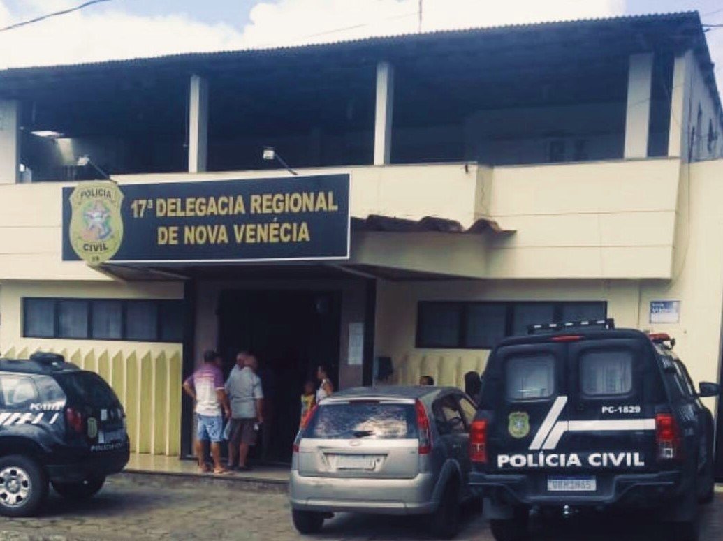 Foragido por assassinato na Bahia mata homem a pauladas no meio da rua no ES