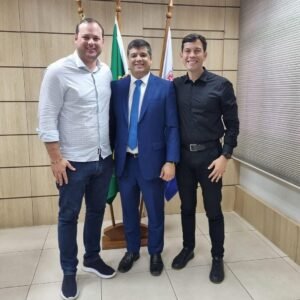 Prefeito, deputado federal e presidente da Câmara ampliam parcerias que vão da gestão municipal a articulações estaduais