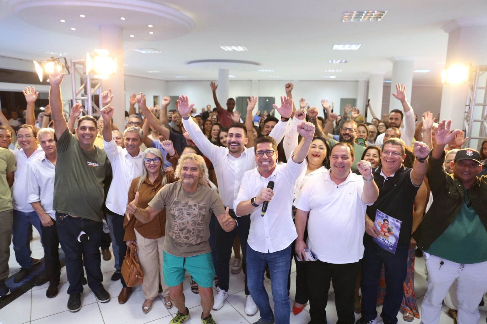 Marcelo Santos reúne 450 pessoas em Itapemirim em prestação contas à região Sul