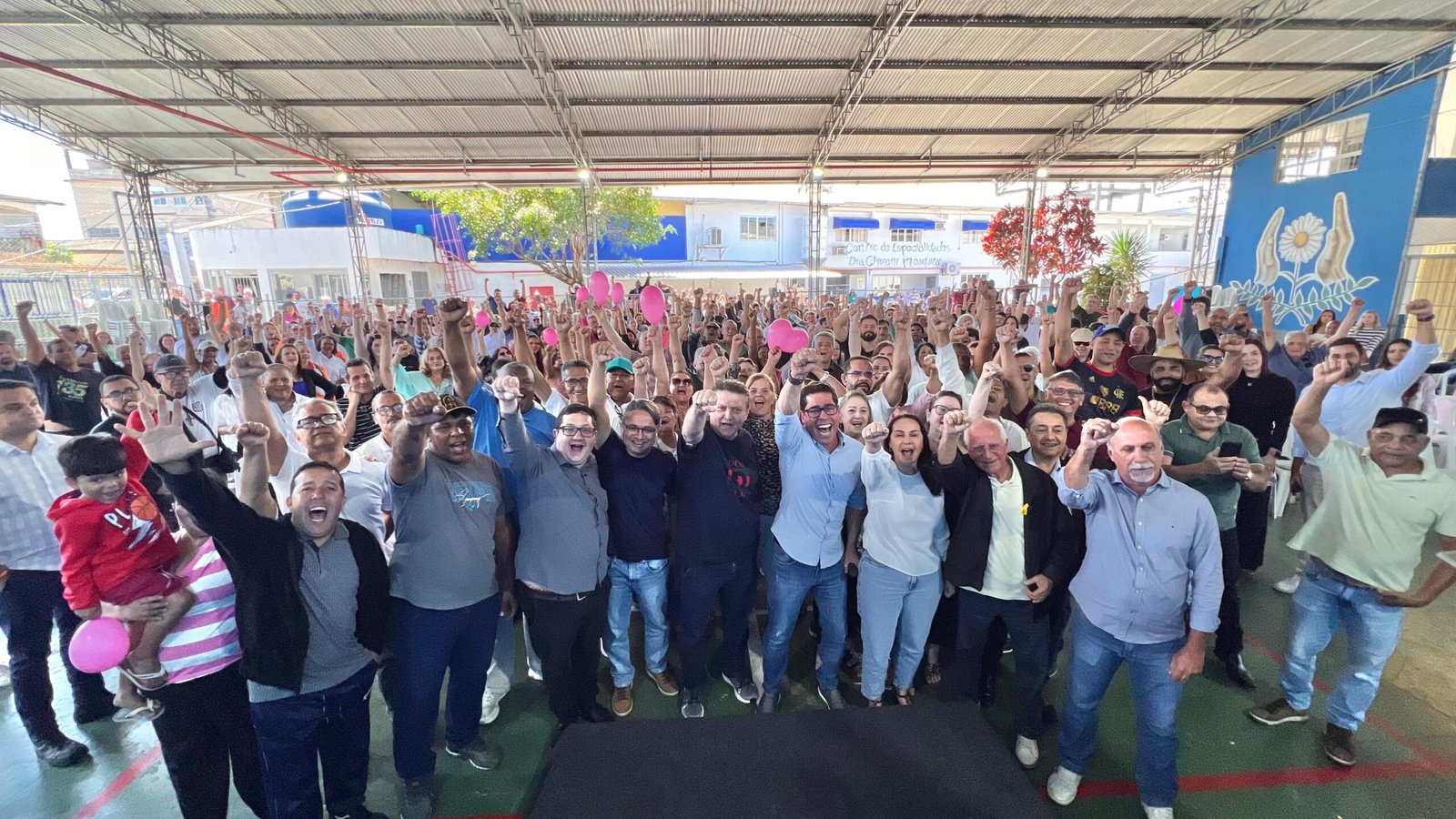 Marcelo Santos reúne 600 pessoas em sua cidade natal para prestação de contas