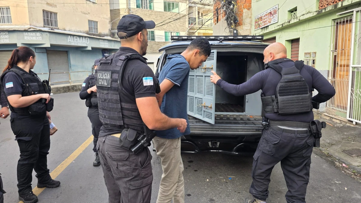 Operação em Vitória prende oito integrantes de facção da região do Bairro da Penha