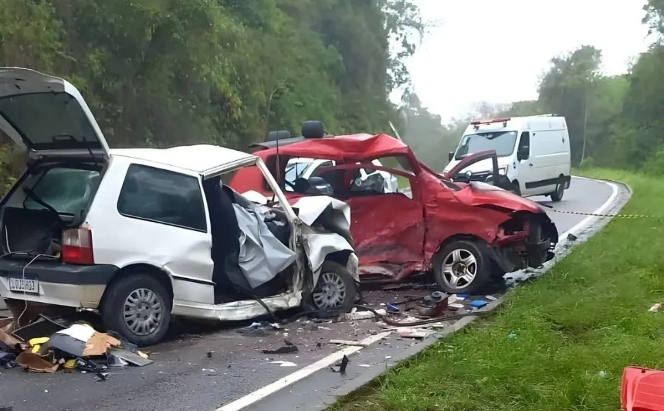 Três pessoas morrem após grave acidente no Sul do ES