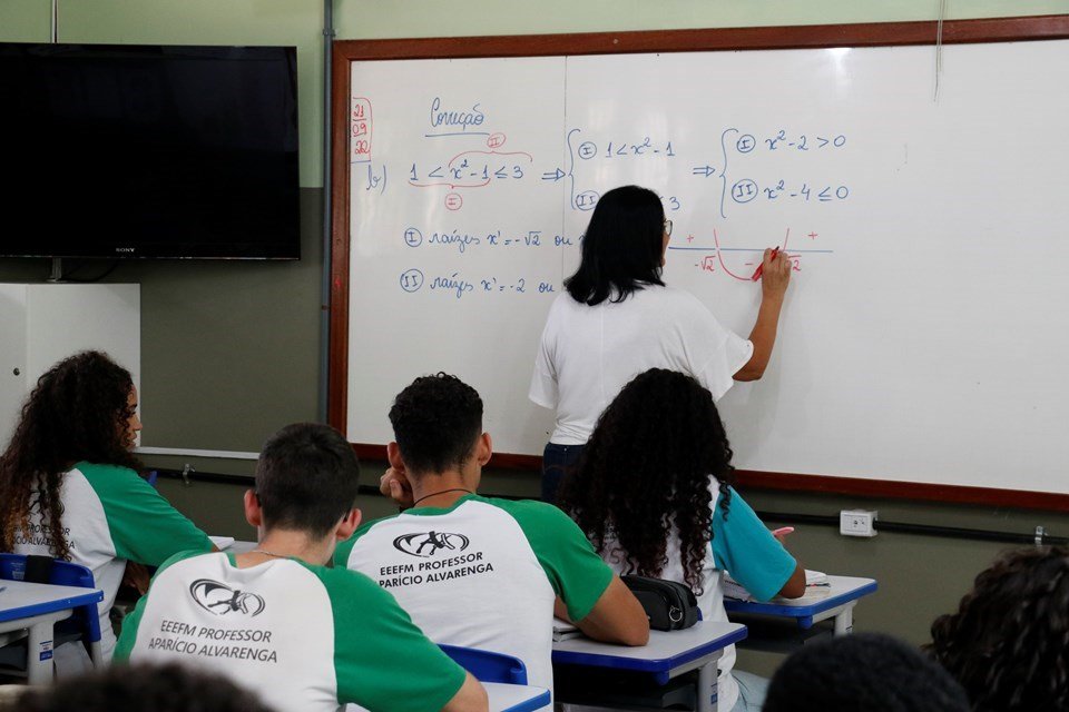 Governo do ES encaminha projeto de lei do reajuste salarial para professores