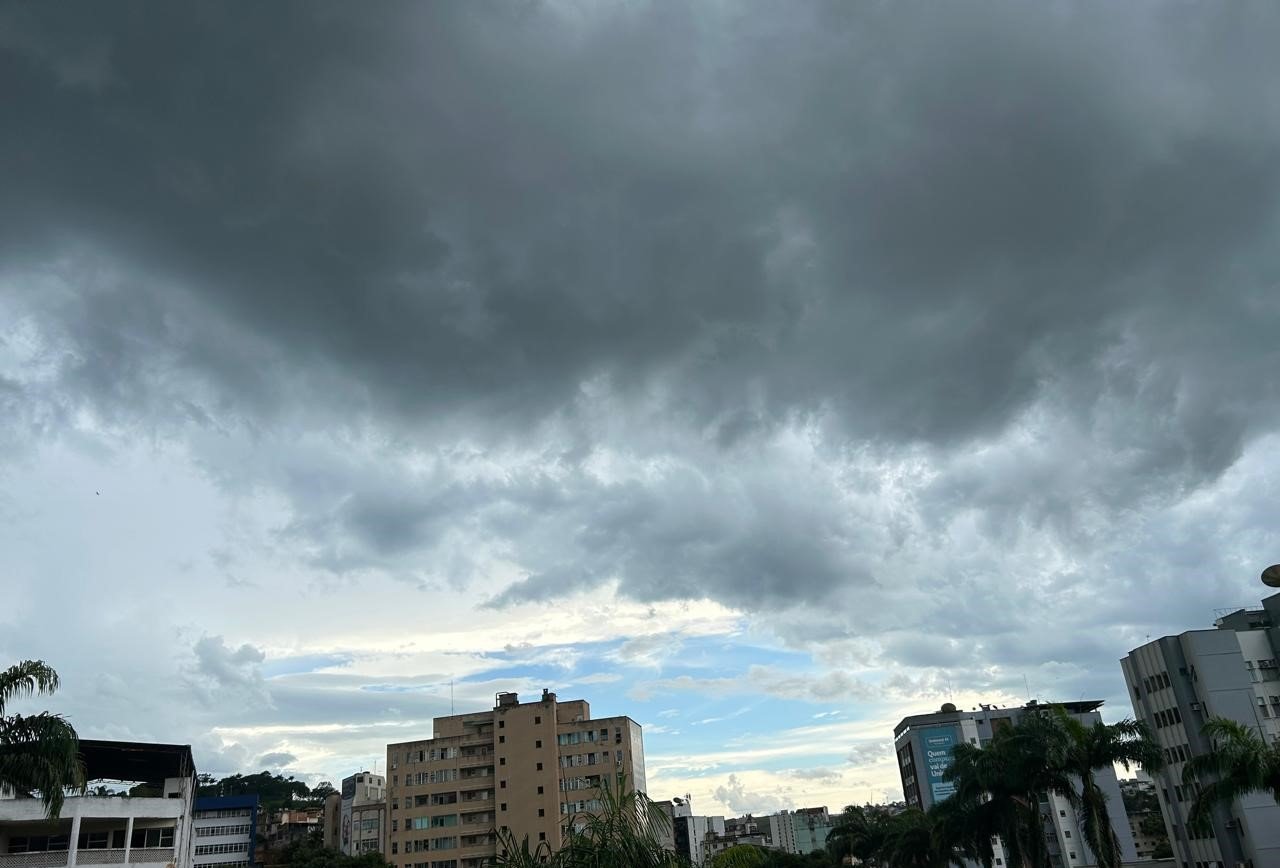 ES entra em alerta para chuvas intensas e tempestades com queda de granizo
