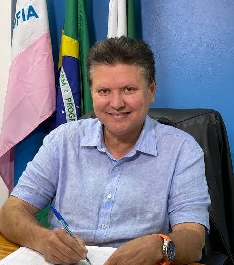 Cariacica avança na valorização dos servidores com política salarial inédita e Plano de Cargos e Salários