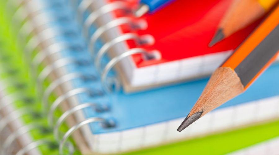 ​Procon de Vila Velha notifica escola por abuso em lista de material escolar