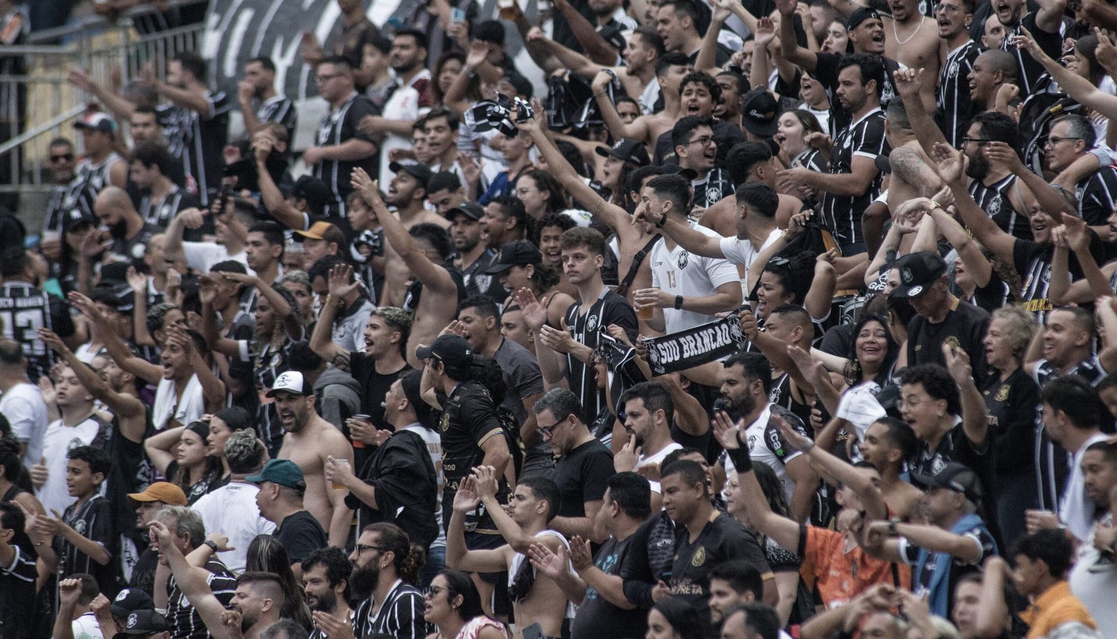 Dois jogos abrem o Campeonato Capixaba nesta terça-feira