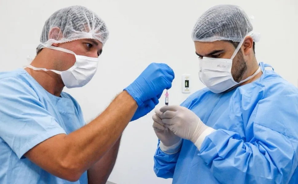 Idoso é o terceiro paciente no ES a passar por tratamento com polilaminina