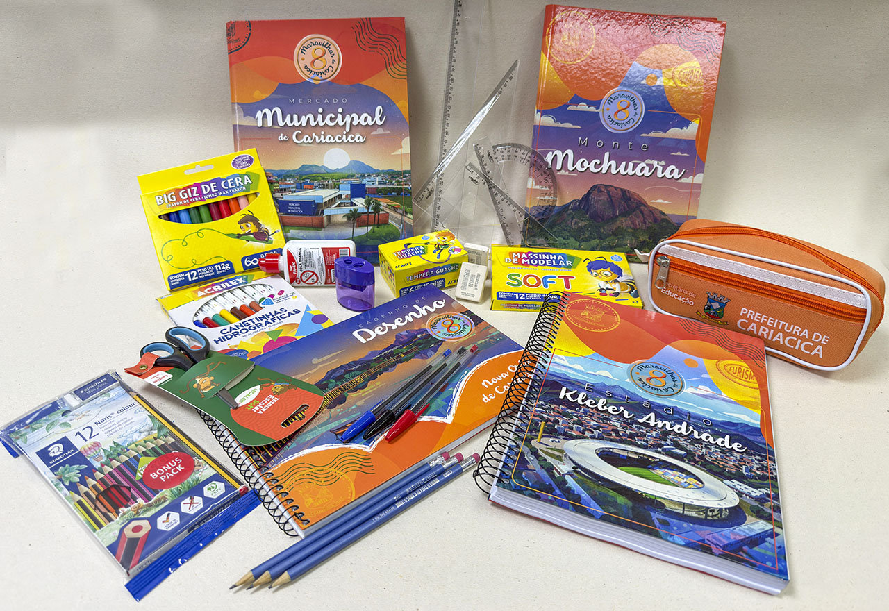 Cariacica entrega kits de material escolar no 1º dia de aula pelo segundo ano consecutivo