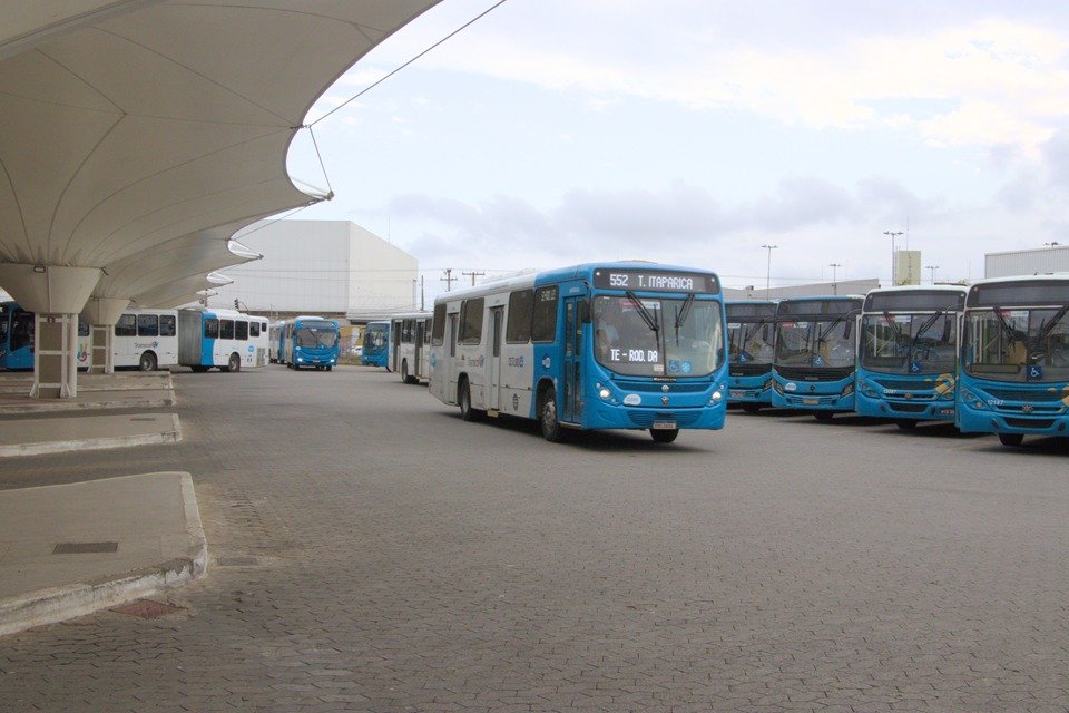 Ceturb-ES realiza programação de ônibus para segunda semana dos desfiles de Carnaval de Vitória
