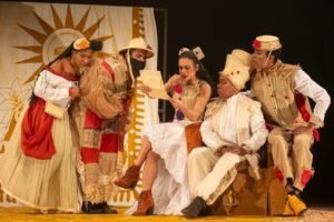 Theatro Carlos Gomes recebe peça “O santo e a porca”