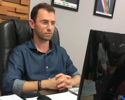 Ex-prefeito de Anchieta, Fabrício Petri, sofre revés em Brasília e tem condenação mantida por uso irregular da máquina pública