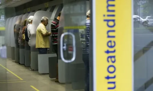 Carnaval: veja como fica o expediente bancário nos dias de folia