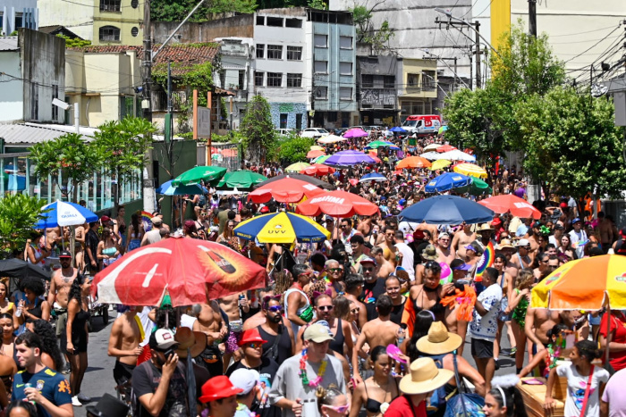 Carnaval 2026: blocos de rua embalam folia e movimentam Vitória