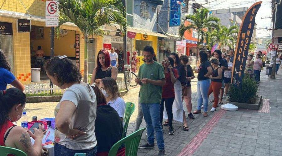 ​Procon Vila Velha vai ao Polo de Moda Glória orientar consumidores e lojistas