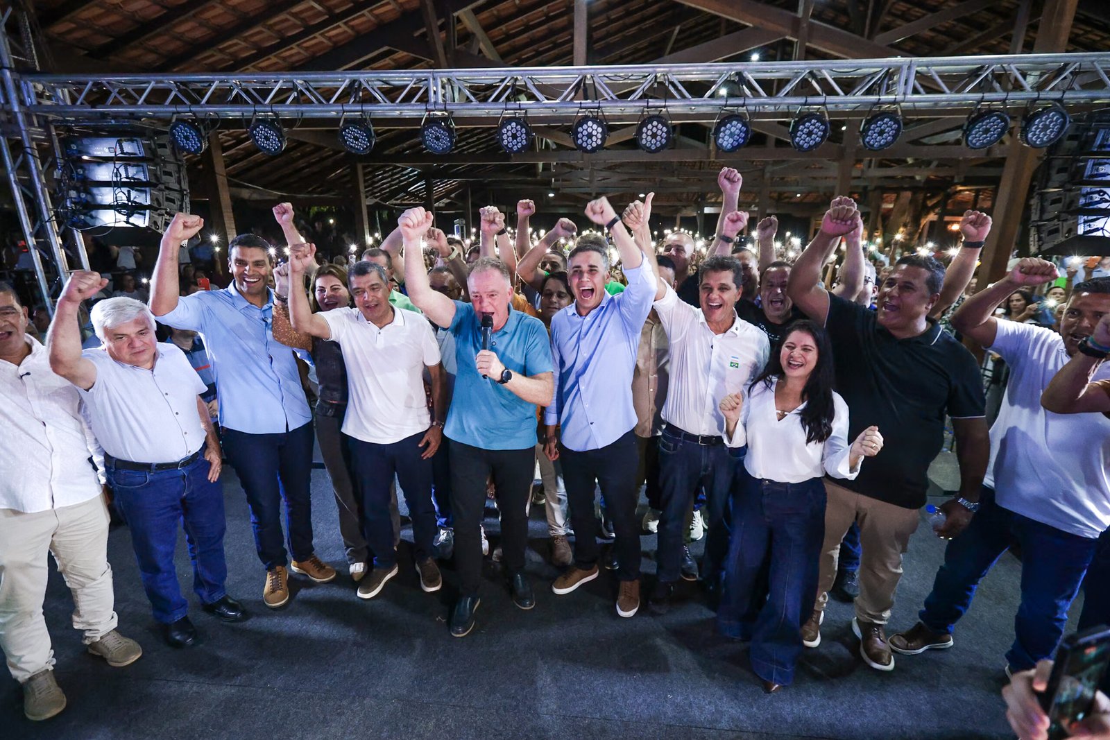 Serra: Megaencontro reforça parceria e gratidão a Casagrande e Ricardo Ferraço e renova esperança no futuro do ES