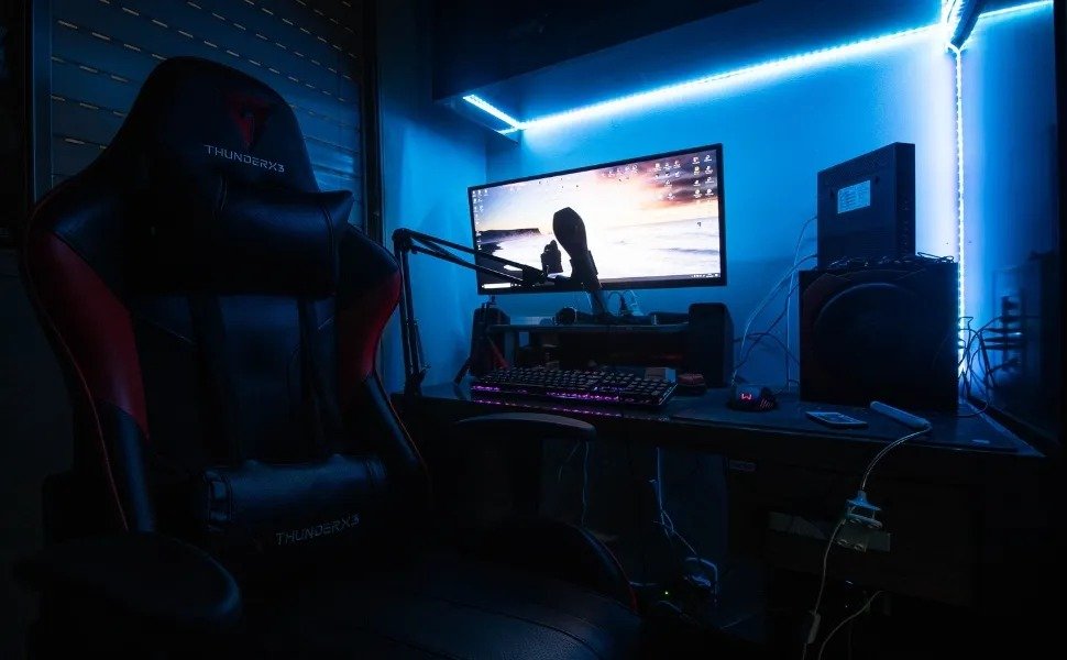 Polícia apreende no ES adolescente que incentivava automutilação e maus-tratos a animais