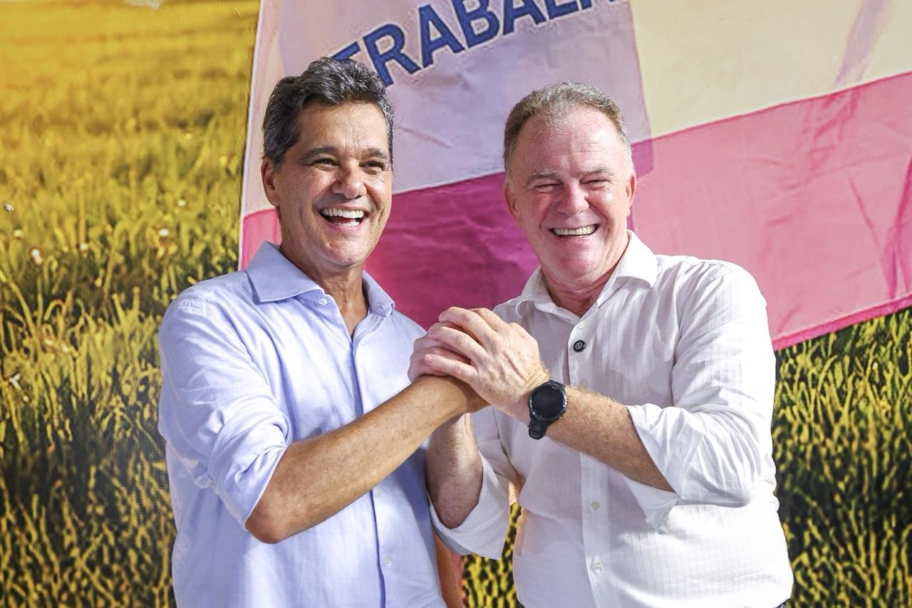 Ricardo Ferraço assume governo com compromisso de continuar ritmo acelerado de Casagrande