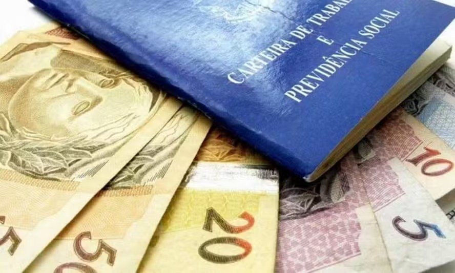 Previsão para que o salário mínimo seja de R$1.717 em 2027