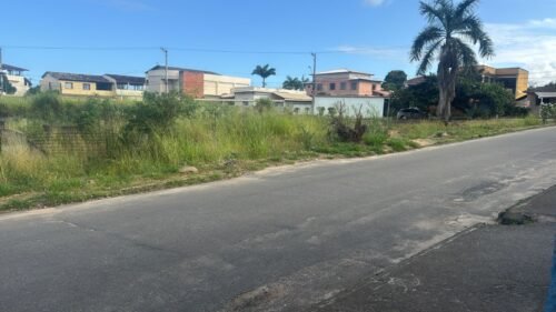 Prefeito e Ministro visitam área para construção de Arena Esportiva em Guarapari