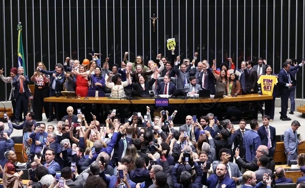 Fim da escala 6×1 é aprovada na Câmara: quais as próximas etapas?