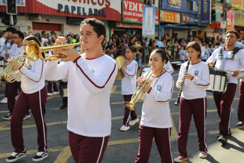 Cariacica celebra 136 anos com desfile cívico na Avenida Expedito Garcia nesta quarta-feira