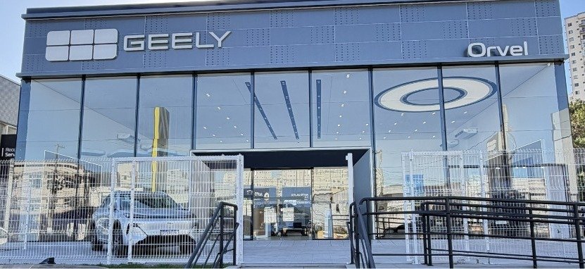 Geely inaugura duas novas concessionárias no ES, em Vitória e Vila Velha