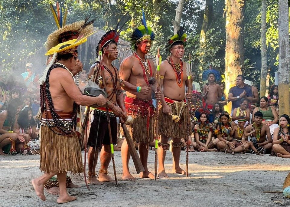 Indígenas do território Tupinikim e Guarani do ES participam de intercâmbio cultural na Bahia