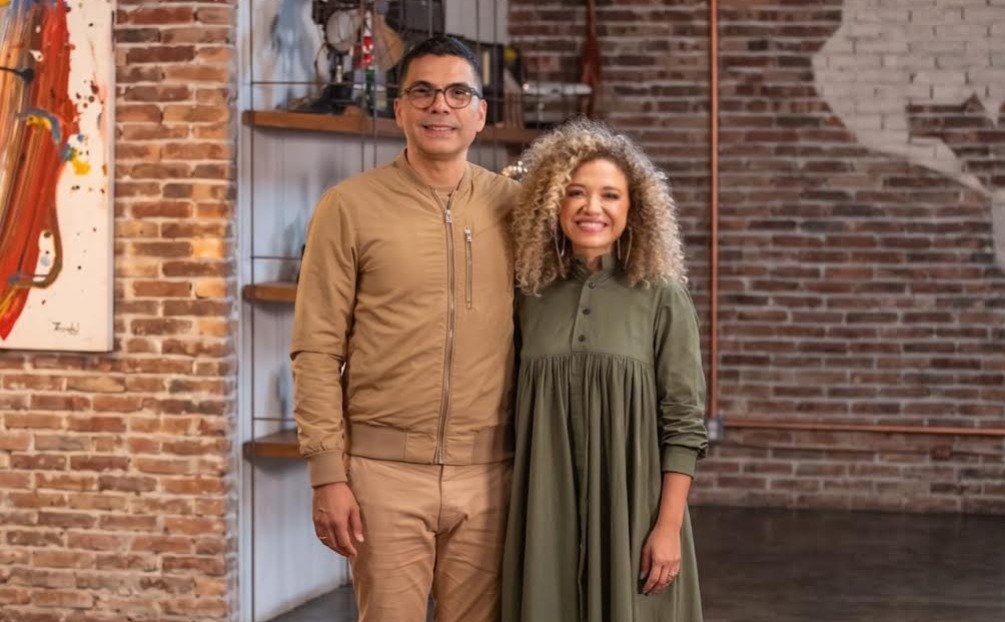 Arianne e Paulo César Baruk reacendem a força atemporal do clássico “O Espírito do Senhor”