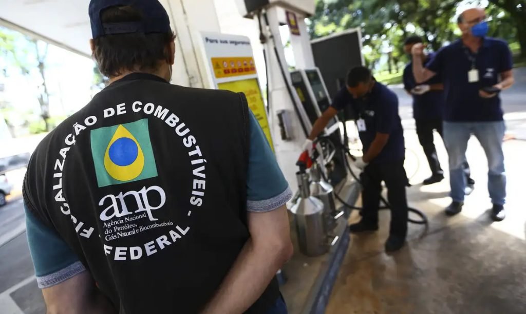 ANP faz ações de fiscalização com foco em preços abusivos em postos do ES